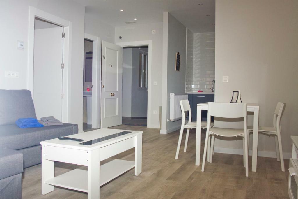 Apartamentos Gyc Viviendas Gold Leon Bagian luar foto